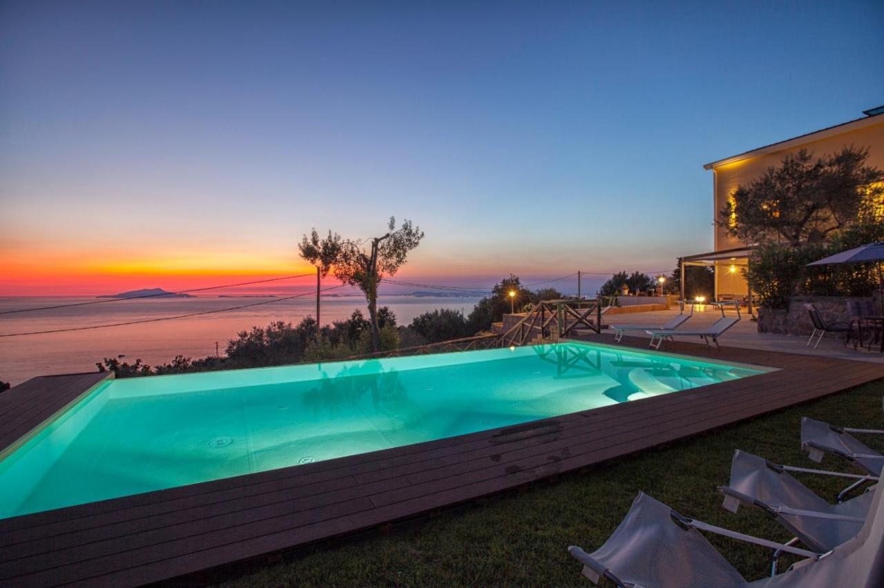 Resort Ferrara Villa Multa Quies Massa Lubrense Exterior foto